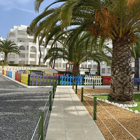 アパートホテル Ukino Terrace Algarve Concept 3*